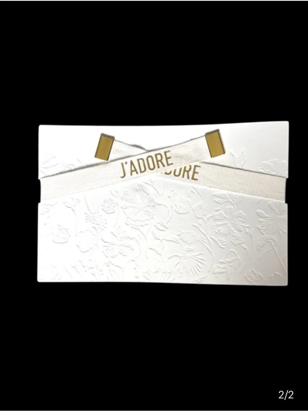 Dior Gold Round CD Logo Charm Pendant - Picture 4 of 7